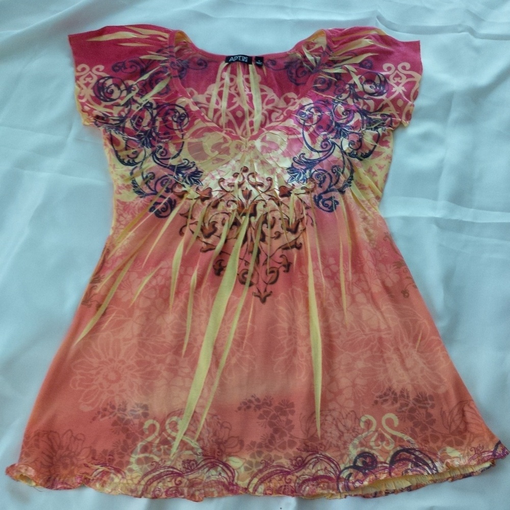 Apt 9 Beautiful Detail Top ~ Size Small